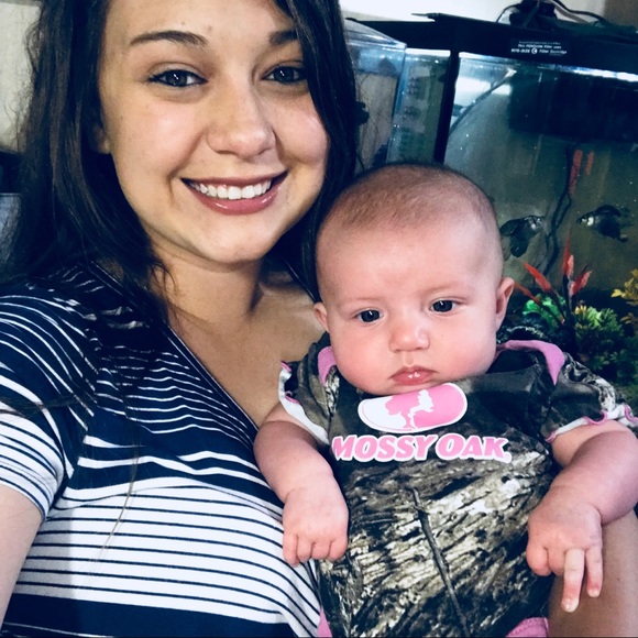 Meet your Posher, Mikaela - Picture 6 of 8